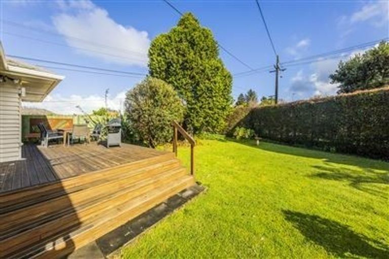 Photo of property in 2 Orakau Road, Mangere East, Auckland, 2024