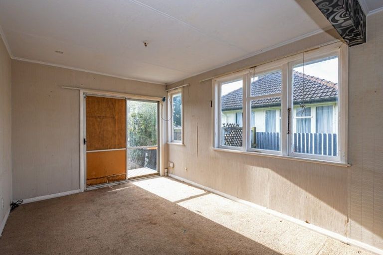 Photo of property in 10 Bristol Crescent, Roslyn, Palmerston North, 4414