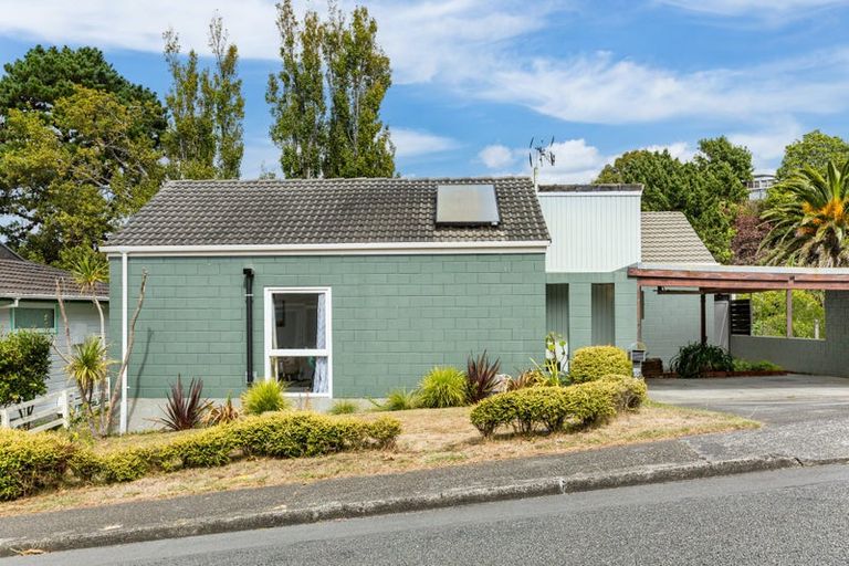 Photo of property in 10a Penryn Drive, Camborne, Porirua, 5026
