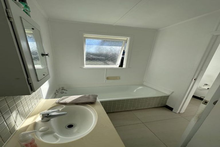 Photo of property in 16 George Place, Tokoroa, 3420