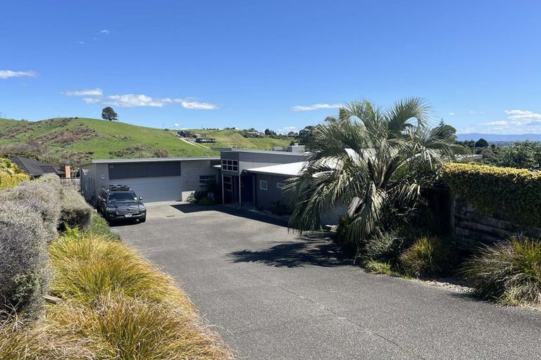 Photo of property in 34 Holcombrooke Lane, Welcome Bay, Tauranga, 3175