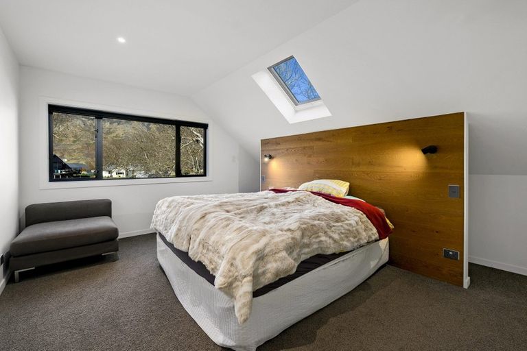Photo of property in 13&13a Quarry Place, Lake Hayes, Queenstown, 9304