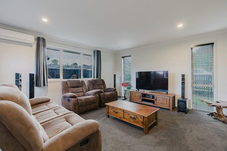 Photo of property in 9 Waikaka Place, Rototuna North, Hamilton, 3210