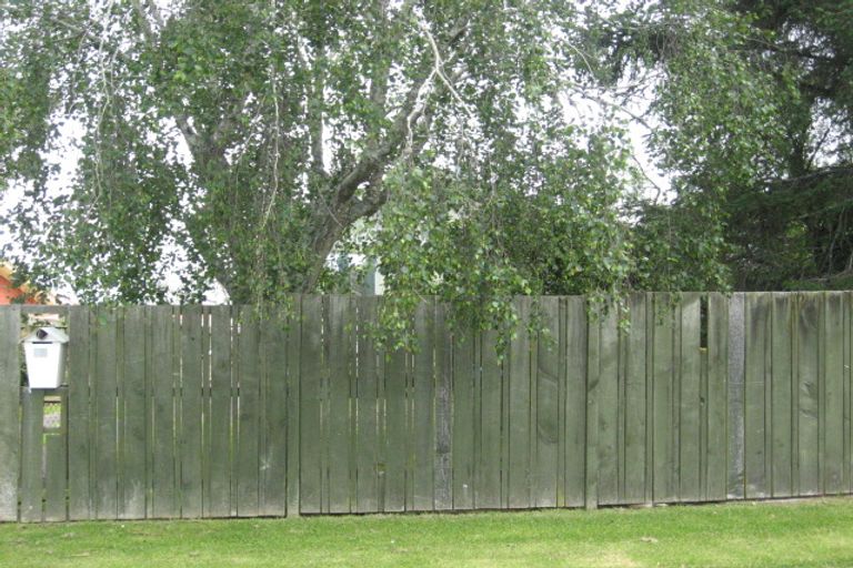 Photo of property in 12 Carter Place, Manurewa, Auckland, 2102