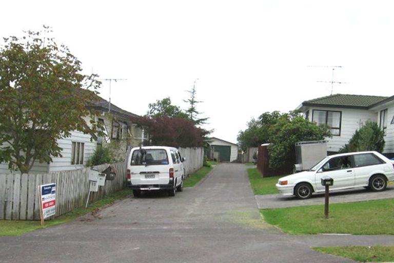 Photo of property in 41 Hassan Drive, Massey, Auckland, 0614
