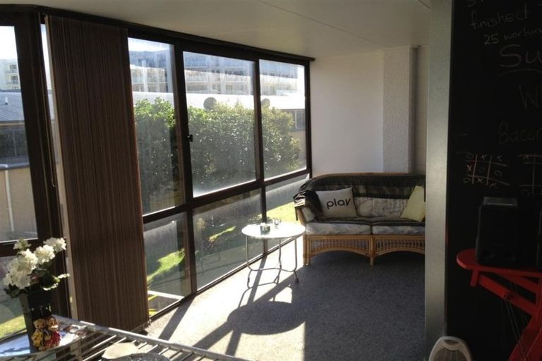 Photo of property in 40 Maunganui Road, Mount Maunganui, 3116
