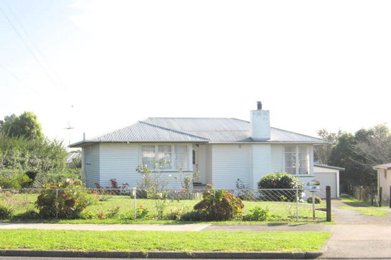 Photo of property in 62 Tawa Crescent, Manurewa, Auckland, 2102