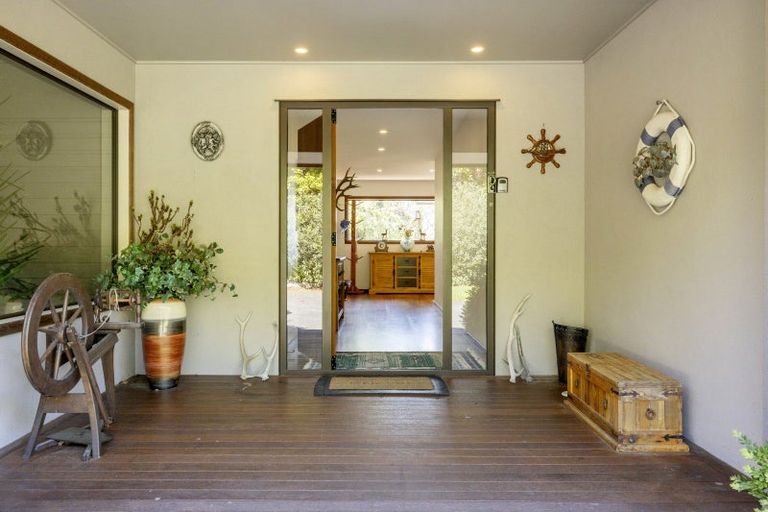 Photo of property in 14 Glen Mohr, Acacia Bay, Taupo, 3385