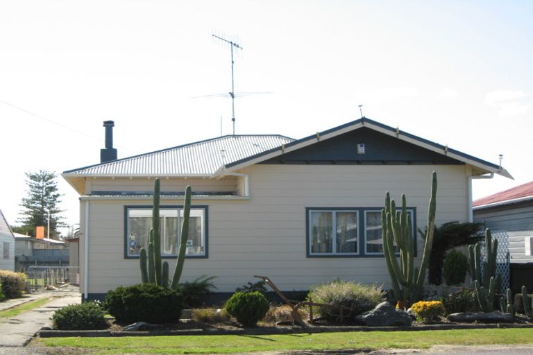 Photo of property in 95 Lucknow Street, Wairoa, 4108