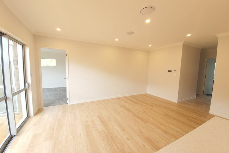 Photo of property in 23 Holcroft Street, Papakura, 2110