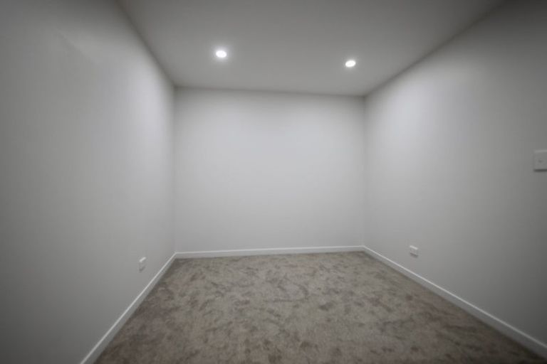 Photo of property in 1 Ainsdale Place, Manurewa, Auckland, 2102