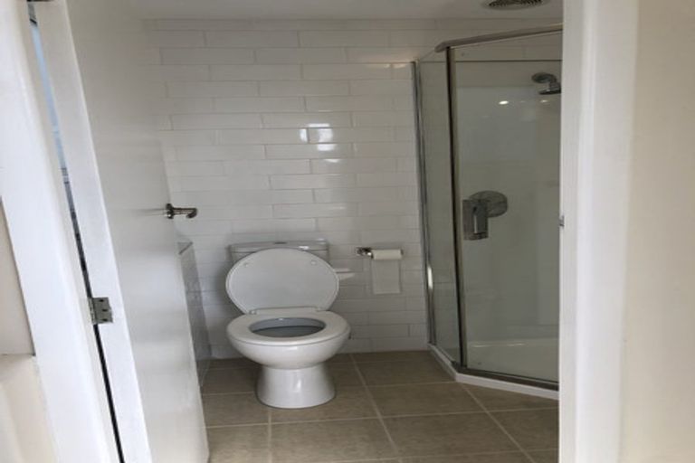 Photo of property in 2 Raroa Place, Pukerua Bay, 5026