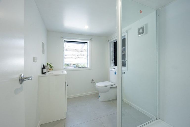 Photo of property in 16 Mckinstry Avenue, Mangere East, Auckland, 2024