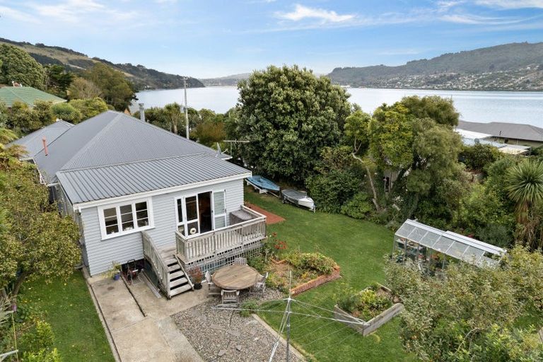Photo of property in 8 Rosehill Road, Macandrew Bay, Dunedin, 9077