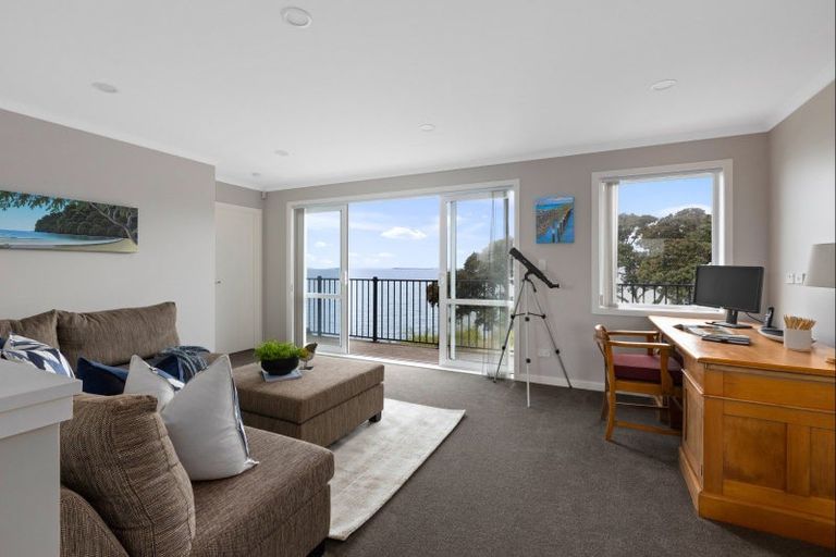 Photo of property in 869d Whangaparaoa Road, Manly, Whangaparaoa, 0930