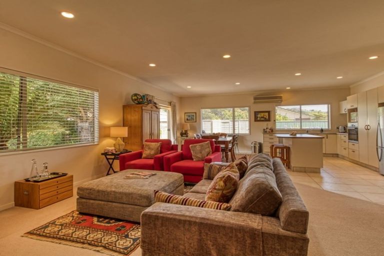 Photo of property in 17c Hetley Crescent, Taradale, Napier, 4112