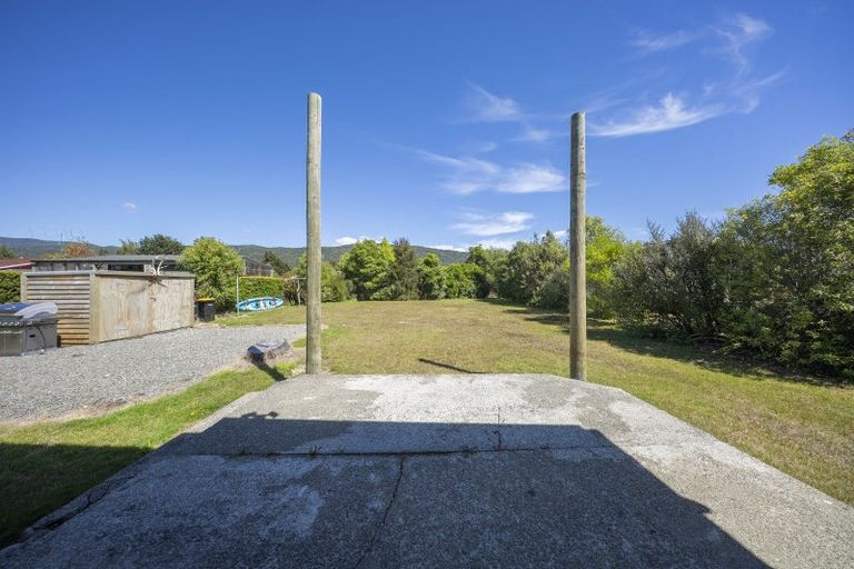 Photo of property in 36 Home Street, Manapouri, 9679