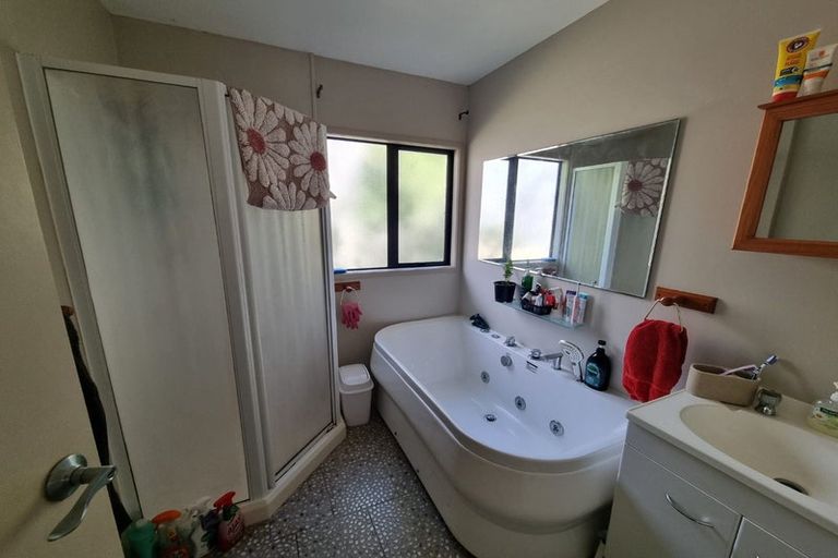 Photo of property in 3a Sandleigh Road, Hamilton Lake, Hamilton, 3204