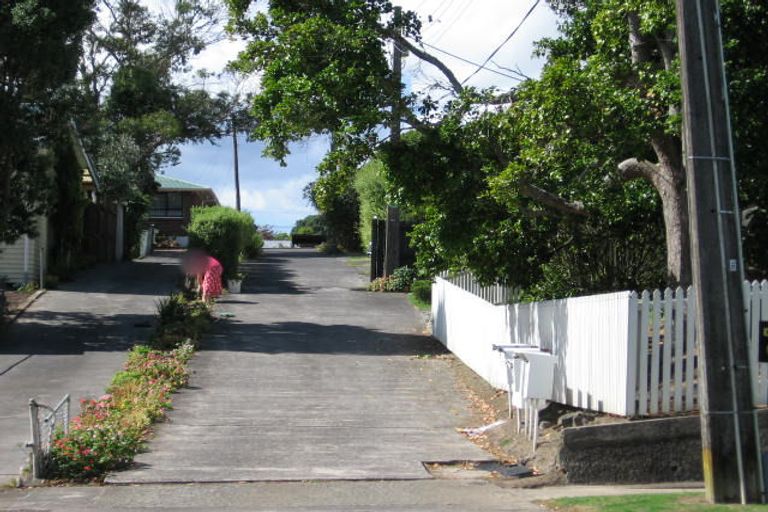Photo of property in 2/56 Gardner Avenue, New Lynn, Auckland, 0600