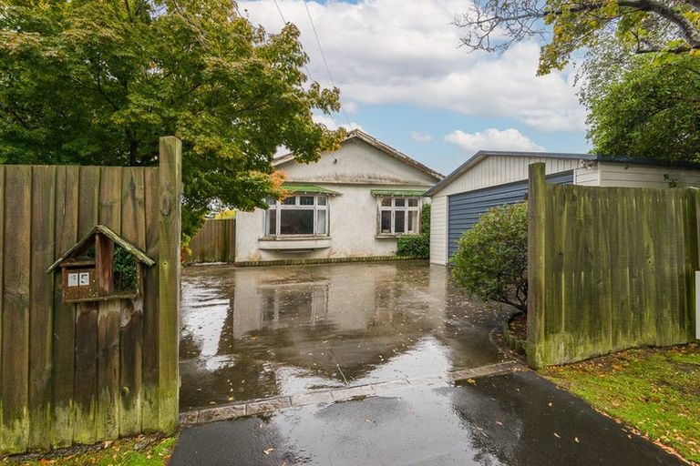 Photo of property in 15 Koromiko Street, Saint Martins, Christchurch, 8022