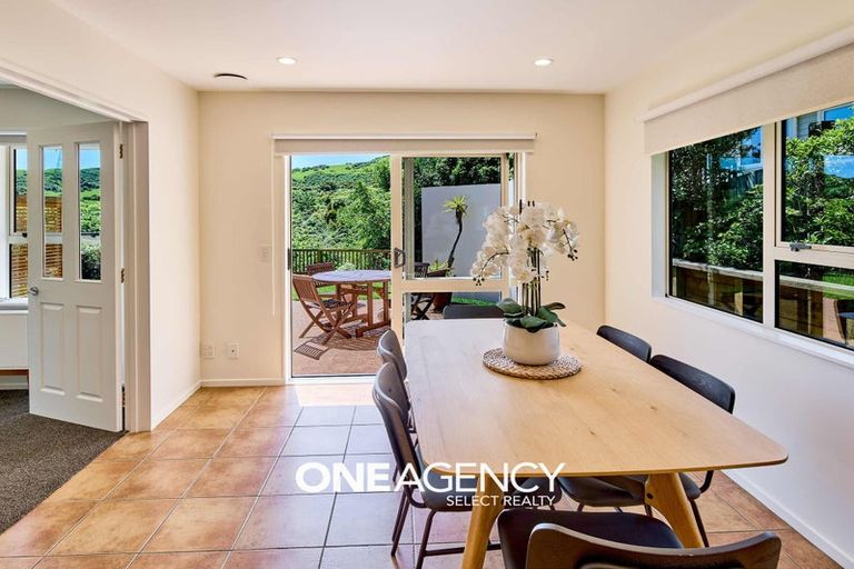 Photo of property in 19 Cabbage Tree Grove, Woodridge, Wellington, 6037