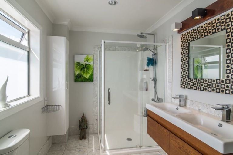 Photo of property in 9 Kotuku Drive, Paraparaumu Beach, Paraparaumu, 5032