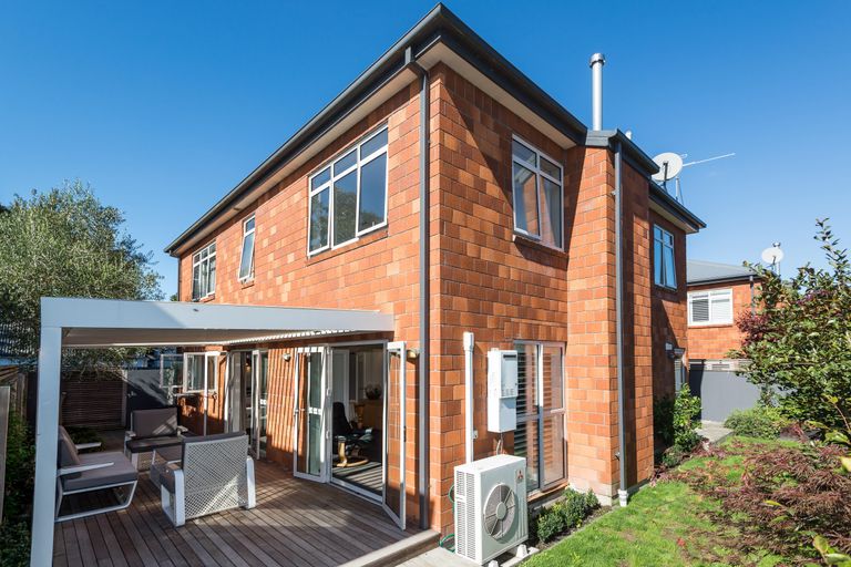 Photo of property in 31 Eversleigh Street, St Albans, Christchurch, 8014