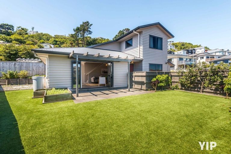 Photo of property in 4 Cresswell Place, Johnsonville, Wellington, 6037