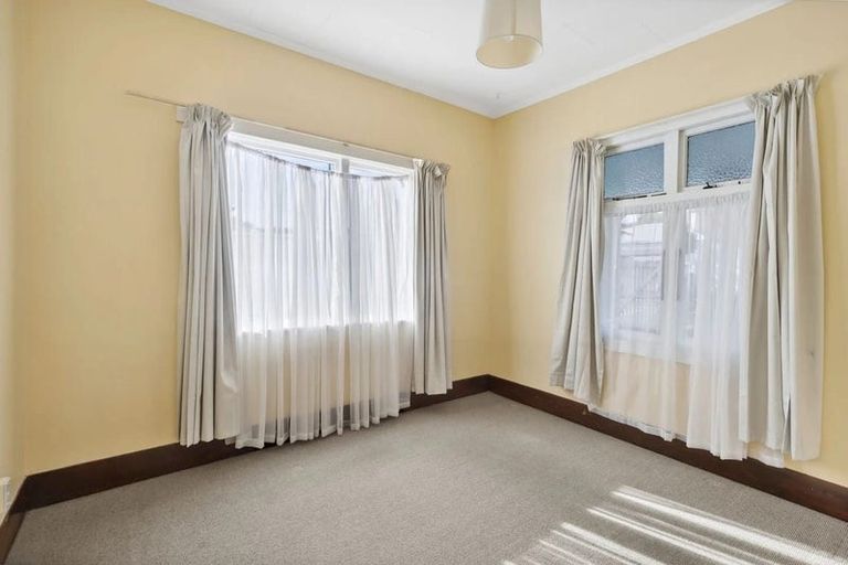 Photo of property in 30 Waimea Road, Nelson South, Nelson, 7010
