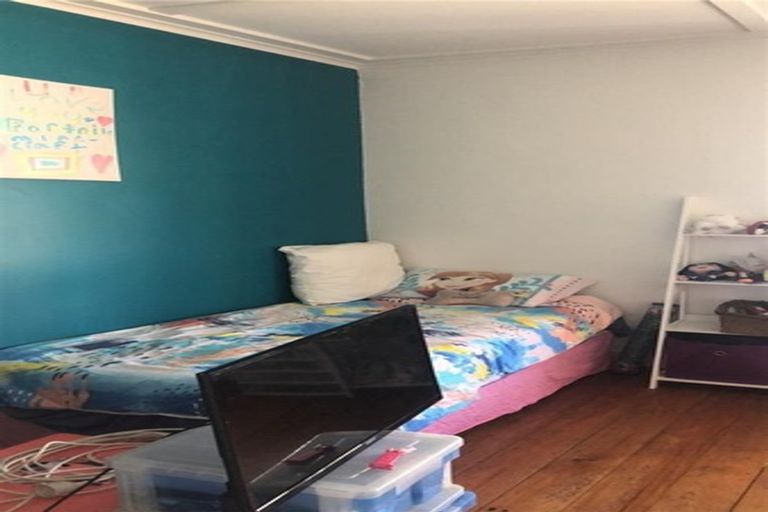 Photo of property in 88 Tukapa Street, Westown, New Plymouth, 4310