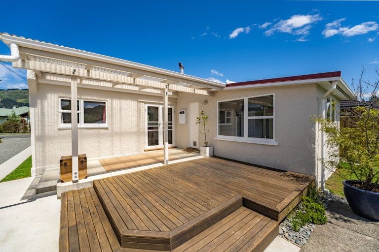 Photo of property in 16 Collins Road, Richmond, 7020