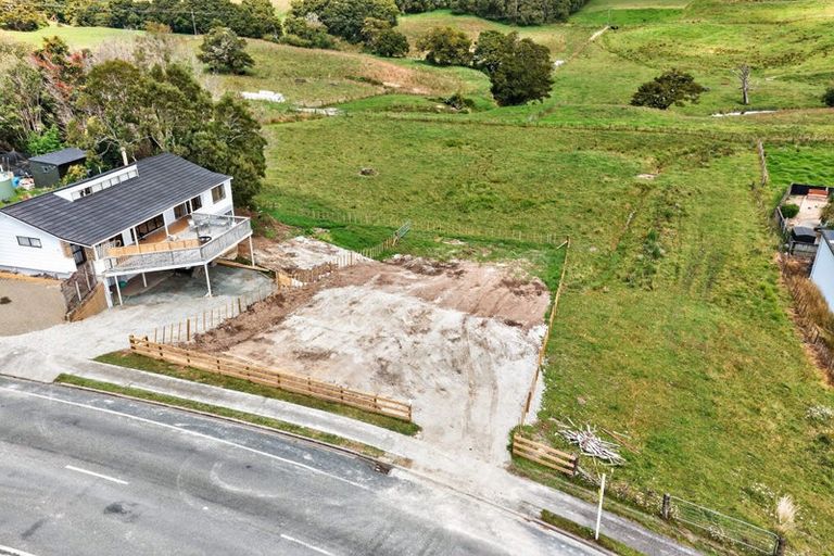 Photo of property in 14 Kaiwaka-mangawhai Road, Kaiwaka, 0975