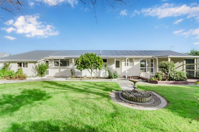 Photo of property in 9 Lesley Grove, Waikanae, 5036