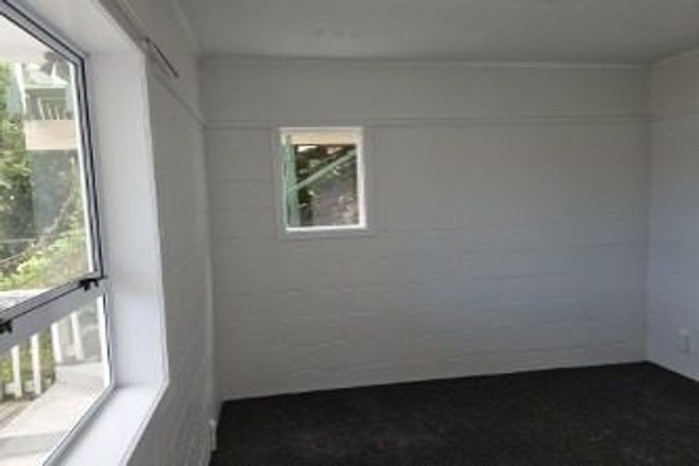 Photo of property in 54 Mana View Road, Paremata, Porirua, 5026