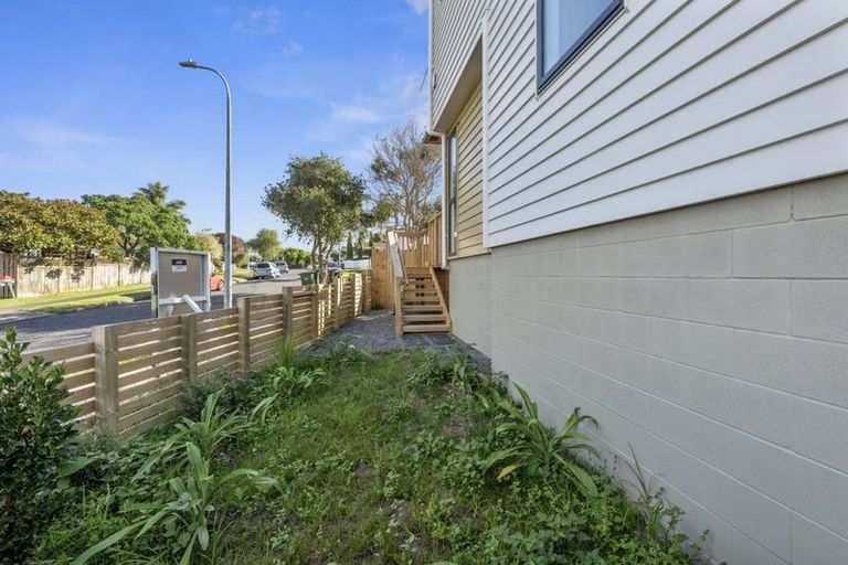 Photo of property in 50 Sandgate Avenue, Botany Downs, Auckland, 2010