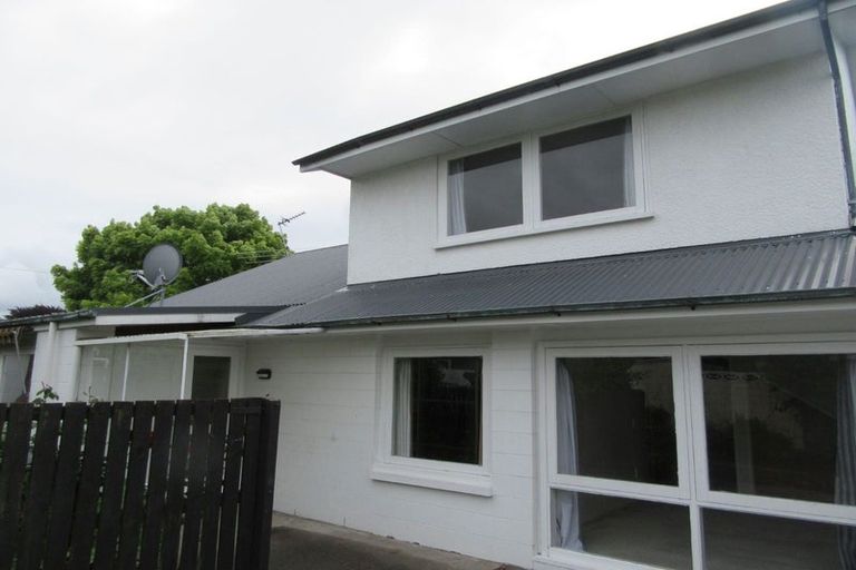 Photo of property in 96 Hinau Street, Riccarton, Christchurch, 8041