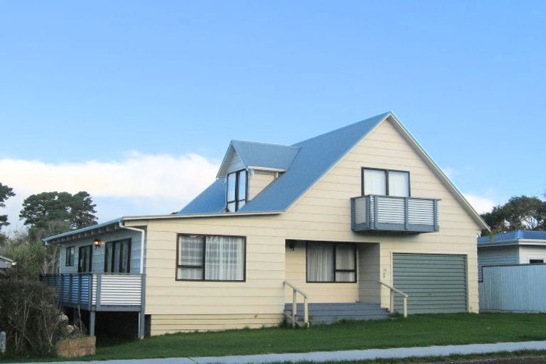 Photo of property in 46 Golf Road, Paraparaumu Beach, Paraparaumu, 5032