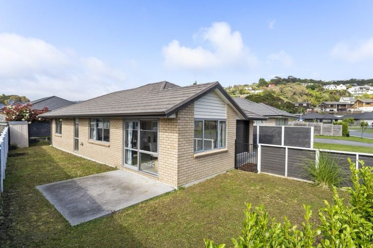 Photo of property in 3 Mooring Close, Whitby, Porirua, 5024