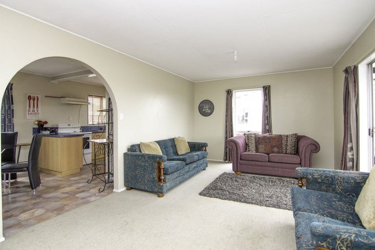 Photo of property in 5 Flygers Line, Milson, Palmerston North, 4414