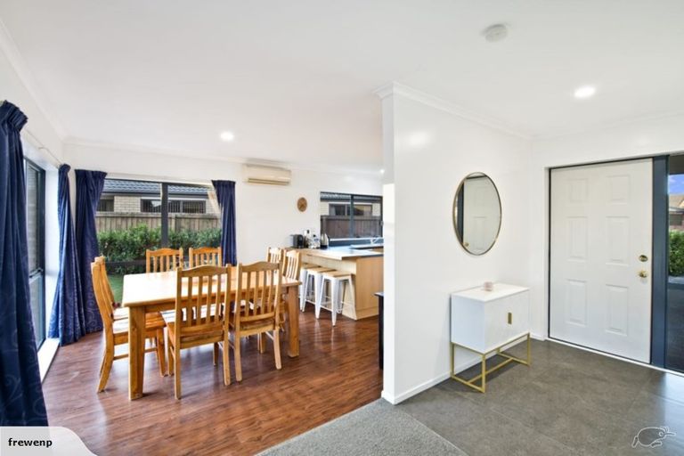 Photo of property in 8 Monet Vale, Rolleston, 7614