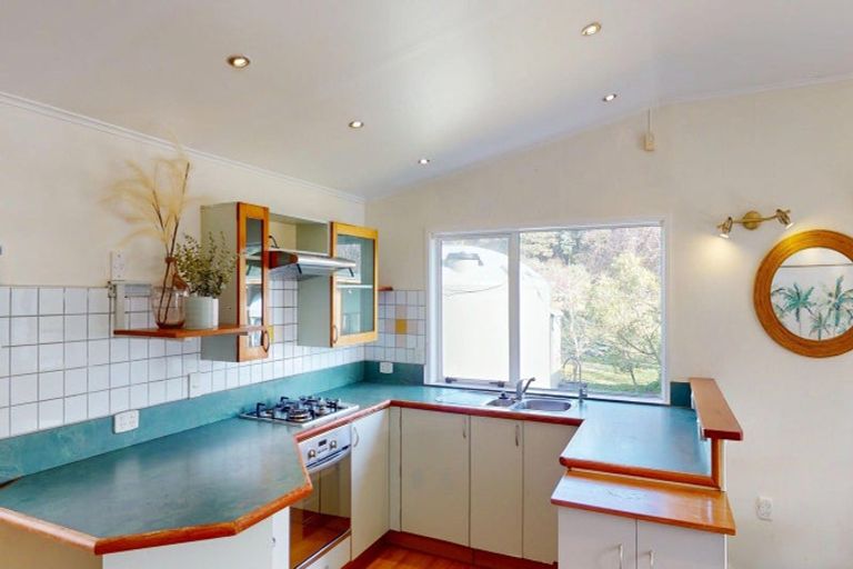 Photo of property in 2 Barclay Grove, Hokio Beach, Levin, 5571