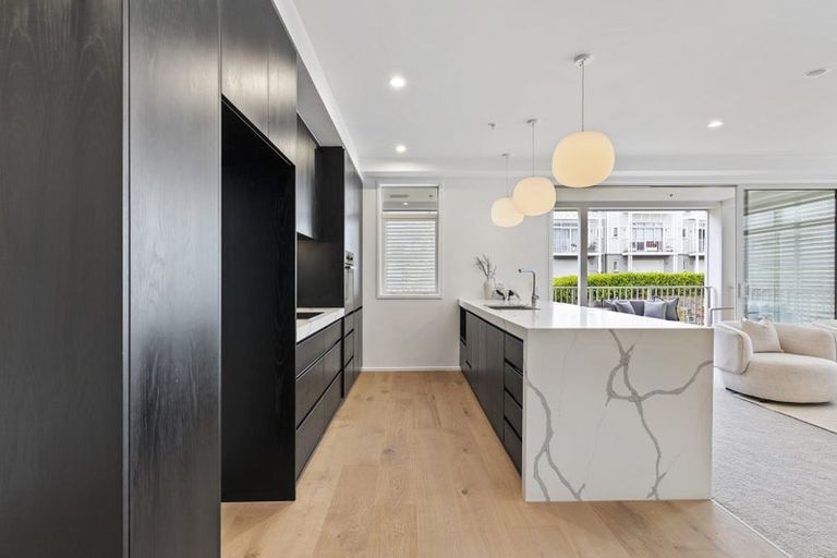 Photo of property in 121 Hibiscus Drive, Orewa, 0931