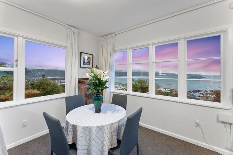 Photo of property in 25 Singers Road, Korokoro, Lower Hutt, 5012