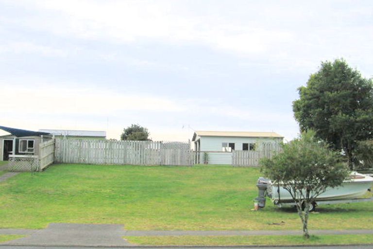 Photo of property in 119 Mayfair Avenue, Whangamata, 3620