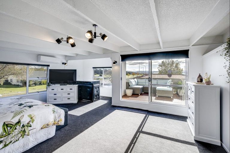 Photo of property in 30 Durham Avenue, Tamatea, Napier, 4112