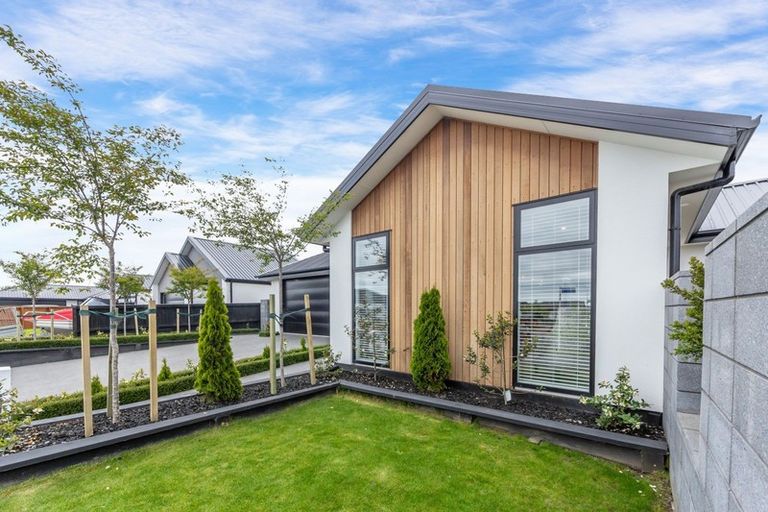 Photo of property in 20 Chimango Place, Rolleston, 7615