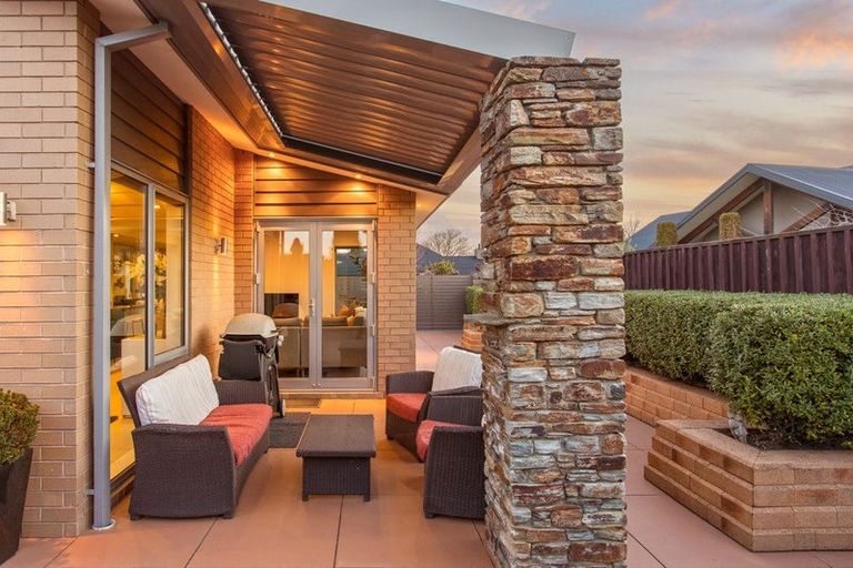 Photo of property in 16 Glen Oaks Drive, Northwood, Christchurch, 8051