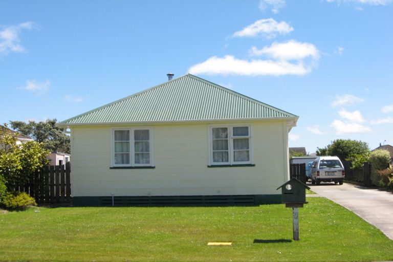 Photo of property in 2 Colvin Street, Westport, 7825