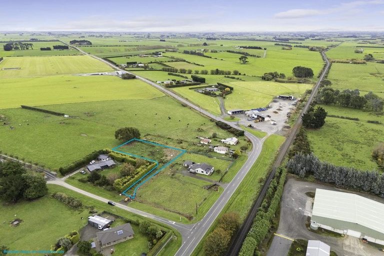 Photo of property in 4 Robertson Street, Woodlands, Invercargill, 9871