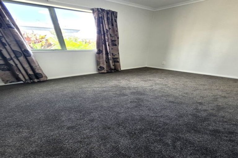 Photo of property in 21 Tranent Road, Mangere, Auckland, 2022